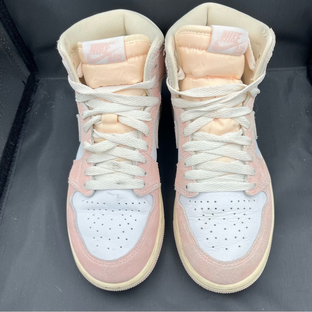 Nike Air Jordan 1 Retro High OG in the "Washed Pink" pre-yellowed midsole 5.5 - Picture 5 of 16